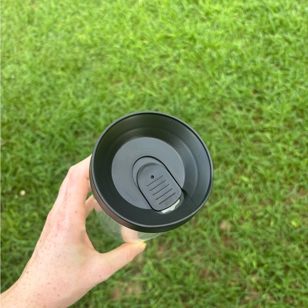 Javvy Clear Tumbler with Black Lid - Picture 2 of 5